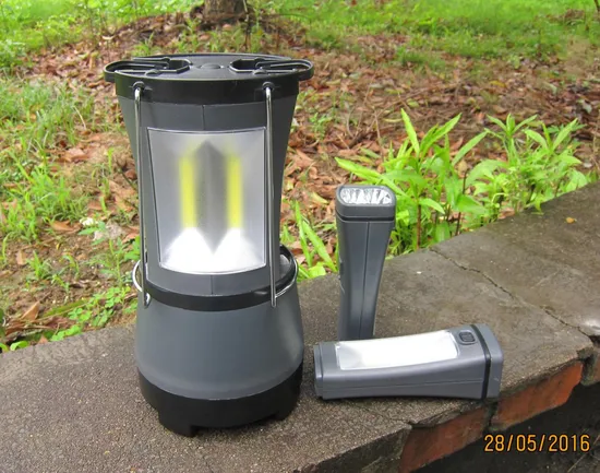 Factory Supply Multifunctional Rechargeable Emergency COB Lantern with 2 Removeable Torch Camping Light